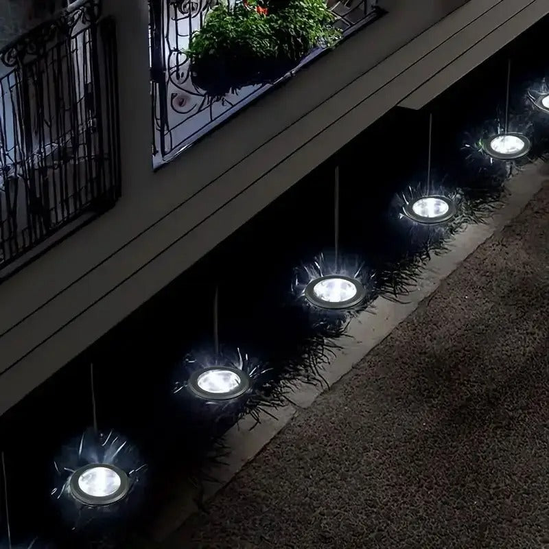 Lampy_Zewnetrzne_Zasilane_Energia_Sloneczna_White.jpg