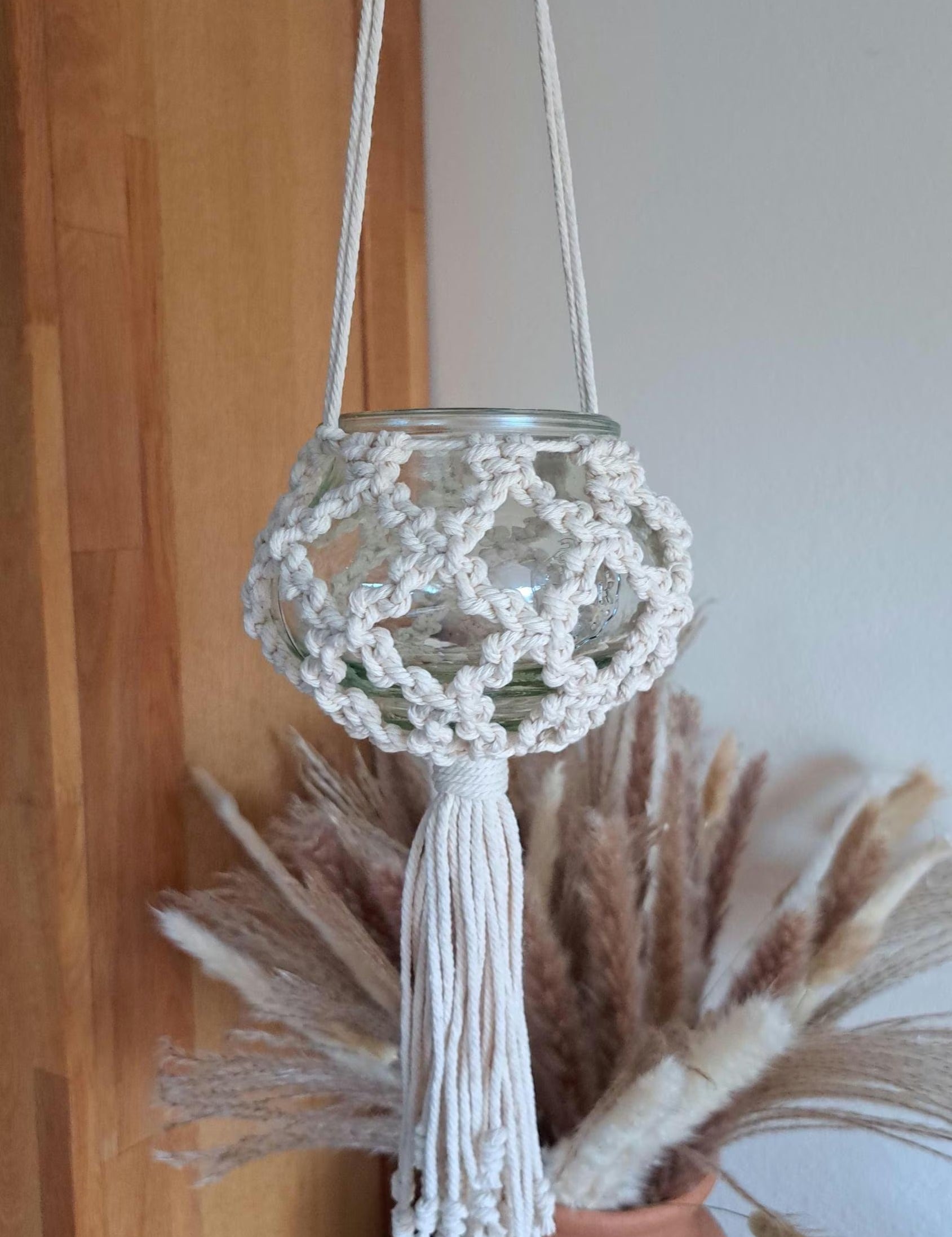 Makramowa_Lampa_Wisz_ca_1.jpg